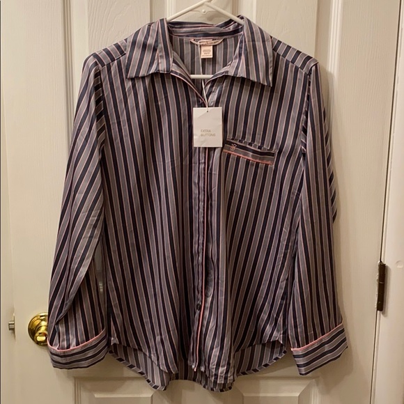 NWOT Victoria’s Secret Silky Pajama Top - Picture 3 of 10